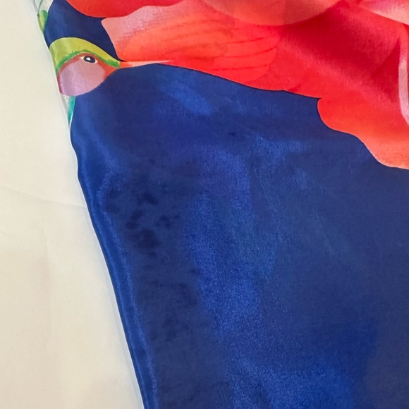 🌟HP🌟VTG 1970s-80s Hummingbird & Hibiscus Royal Blue Silk Scarf - Picture 10 of 11